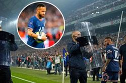 Neymar cần cảnh sát bảo vệ khi đá phạt góc