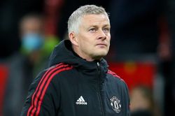 Trăm năm lịch sử, chưa bao giờ Man Utd thua Liverpool đau đớn đến thế