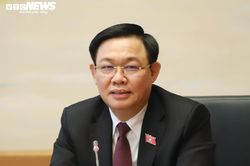 Chủ tịch Quốc hội: Không có bảo hiểm giống như đi cầu thang mà không có tay vịn