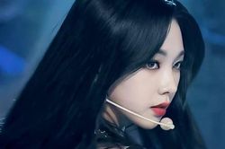 Sau nhiều lần biến hình thì đây là màu tóc giúp tôn nhan sắc Karina (aespa) bậc nhất!