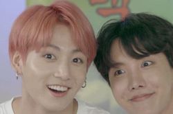 BTS: Jungkook rap thế nào mà J-Hope đang ăn bị đứng hình?
