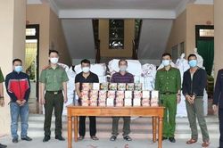 Nghệ An: Phát hiện, bắt giữ gần 2 tấn pháo nổ