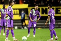 Soi kèo nhà cái Burnley vs Tottenham. Nhận định, dự đoán bóng đá Cúp Liên đoàn Anh (01h45, 28/10)