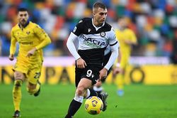 Soi kèo nhà cái Udinese vs Verona. Nhận định, dự đoán bóng đá Serie A (23h30, 27/10)