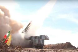Syria tấn công máy bay Israel bằng tên lửa Iran?