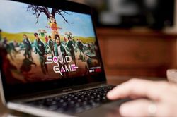 Sàn thương mại điện tử Trung Quốc chặn từ khóa Squid Game