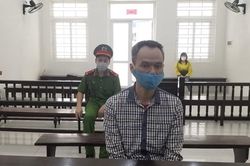Đâm đồng nghiệp, bảo vệ trường song ngữ lĩnh 13 năm tù