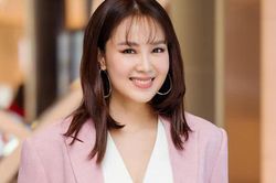Hồng Diễm chính thức lột xác sau thời gian dài, Mạnh Trường hay cà khịa nay cũng phải khen hết lời, gợi nhắc bộ phim chung