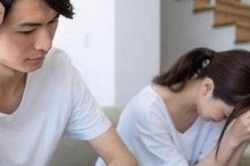 Mỗi tháng đưa vợ 20 triệu mà khi hỏi tới chẳng còn xu nào, tôi chất vấn mới chết lặng sau tờ giấy vợ đưa