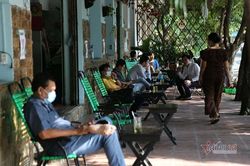 Ăn ở nhà hàng thế nào để phòng lây nhiễm Covid-19?