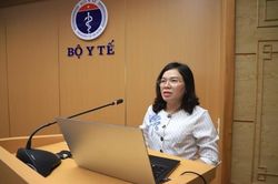 Các tỉnh phải ưu tiên tiêm đủ vắc xin Covid-19 cho người trên 18 tuổi trước trẻ em