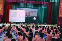 Sôi nổi hoạt động trải nghiệm 'Vì cuộc sống an toàn'