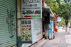 Phố Tây ở Nha Trang đìu hiu sau một tháng mở cửa