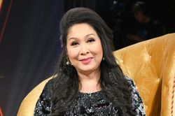 Hậu lời đồn bị 'cấm sóng', NSND Hồng Vân nói rõ lý do rời ghế MC, thông báo tin vui tới khán giả