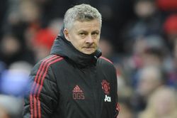 HLV Solskjaer 'nối bước' Koeman?