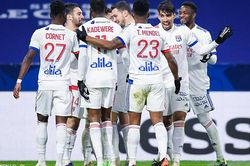 Soi kèo nhà cái Lyon vs Lens. Nhận định, dự đoán bóng đá Pháp (02h00, 31/10)