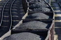 Ukraine dự kiến nhập khẩu khoảng 200.000 tấn than không từ Nga