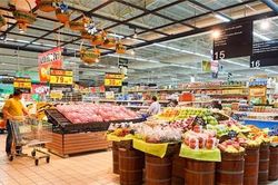 Nhu cầu thuê mặt bằng bán lẻ giảm mạnh