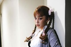 Hoa hậu Tiểu Vy gợi cảm trong bộ ảnh mới