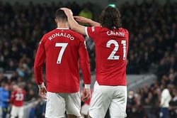 MU chiến thắng, Solskjaer giữ ghế: Trên đôi vai hai ông già 70 tuổi