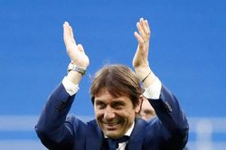 Conte chính thức dẫn dắt Tottenham, lương cao thứ 3 Ngoại hạng Anh