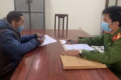 Chém vợ thương tích nặng vì 'ngứa mắt'