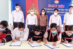 Chư Pưh tổ chức Ngày hội Đại đoàn kết toàn dân tộc tại xã Chư Don