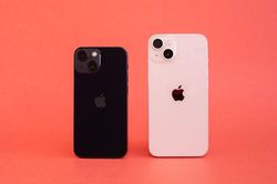 Đại lý giảm giá hơn 3 triệu đồng các bản iPhone 13 bán chậm