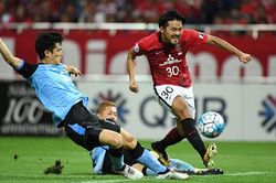 Soi kèo nhà cái Kawasaki vs Urawa Reds. Nhận định, dự đoán bóng đá Nhật (11h05, 3/11)