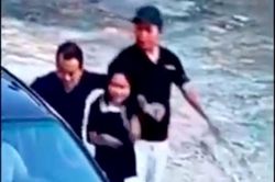 Thiếu nữ 16 tuổi bị nhóm đàn ông khống chế đưa vào khách sạn, hiếp dâm