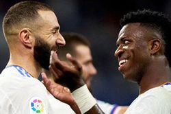 Real Madrid: Chỉ Benzema & Vinicius là chưa đủ