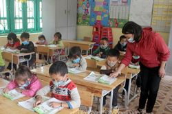 Tăng cường tiếng Việt cho học sinh DTTS ở Điện Biên Đông