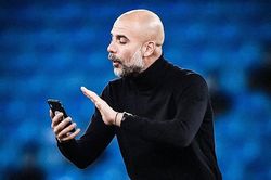 Phản ứng của Guardiola về chuyện mua hụt Ronaldo