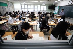 Thí sinh mắc Covid-19 ở Hàn Quốc sẽ thi đại học ở bệnh viện