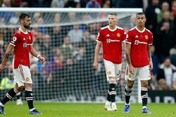 ĐIỂM NHẤN MU 0-2 Man City: Sự tức giận của De Gea, Solskjaer phá sản với 3-5-2