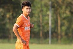 Đức Chinh đòi giá cao nếu ở lại SHB Đà Nẵng