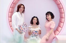 Con gái Việt Hương được nhận xét càng lớn càng giống mẹ, đón sinh nhật 12 tuổi đầu tiên tại Việt Nam