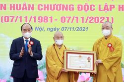 Giáo hội Phật giáo Việt Nam đón nhận Huân chương Độc lập hạng nhất