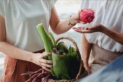 Đã giỏi kiếm tiền, có nhất thiết phải giỏi nội trợ?