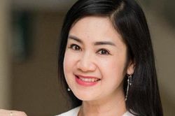 Bước qua tuổi 52, NSND Thu Hà vẫn trẻ đẹp rạng ngời