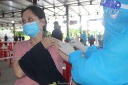 Nghệ An ghi nhận 51 ca dương tính, được cấp thêm 500.000 liều vắc xin