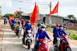 Người dân Ia Lâu chung tay xây dựng quê hương