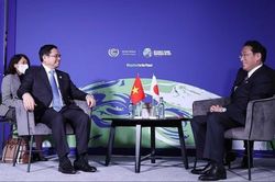 Điện mừng lãnh đạo Nhật Bản