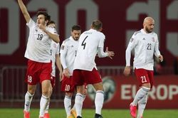 Soi kèo nhà cái Gruzia vs Thụy Điển. Nhận định, dự đoán bóng đá vòng loại World Cup 2022 (00h00, 12/11)