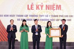 Trường THPT số 1 thành phố Lào Cai kỷ niệm 60 năm thành lập và đón nhận Huân chương Độc lập hạng Nhì