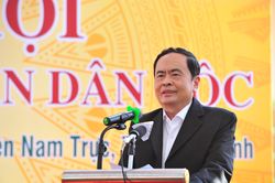 Phó Chủ tịch Thường trực Quốc hội Trần Thanh Mẫn dự ngày hội Đại đoàn kết dân tộc tại tỉnh Nam Định