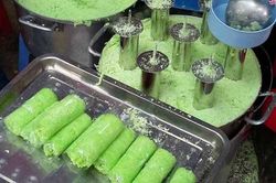 Bánh ống lá dứa - Món ăn dân dã 'kéo cả một bầu trời' ký ức ùa về