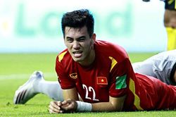 Tiến Linh bị chấn thương cổ chân ở trận thua Saudi Arabia