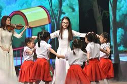 Chữ và nghĩa: 'Bình thường mới'