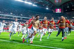 Vòng loại World Cup 2022 châu Âu: Thán phục Serbia, tiếc cho Haaland